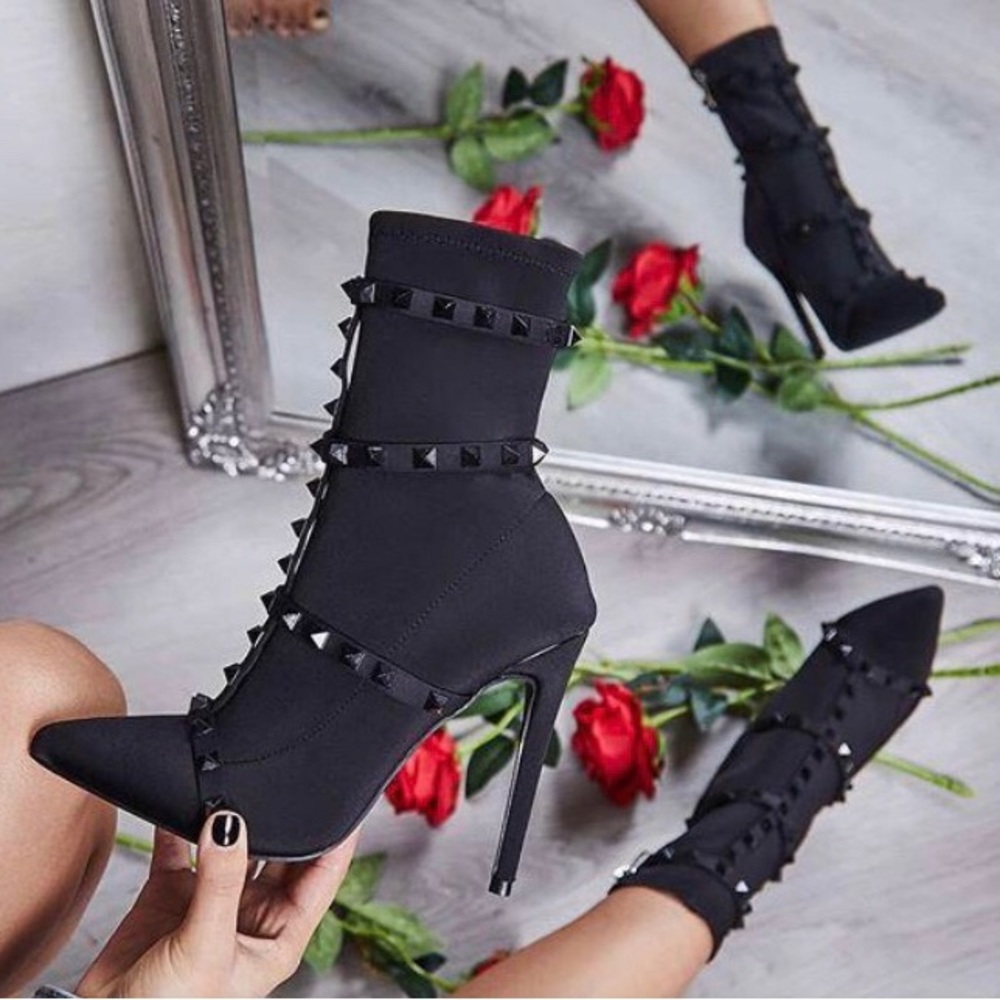 🖤 Stiletto Spiked Booties